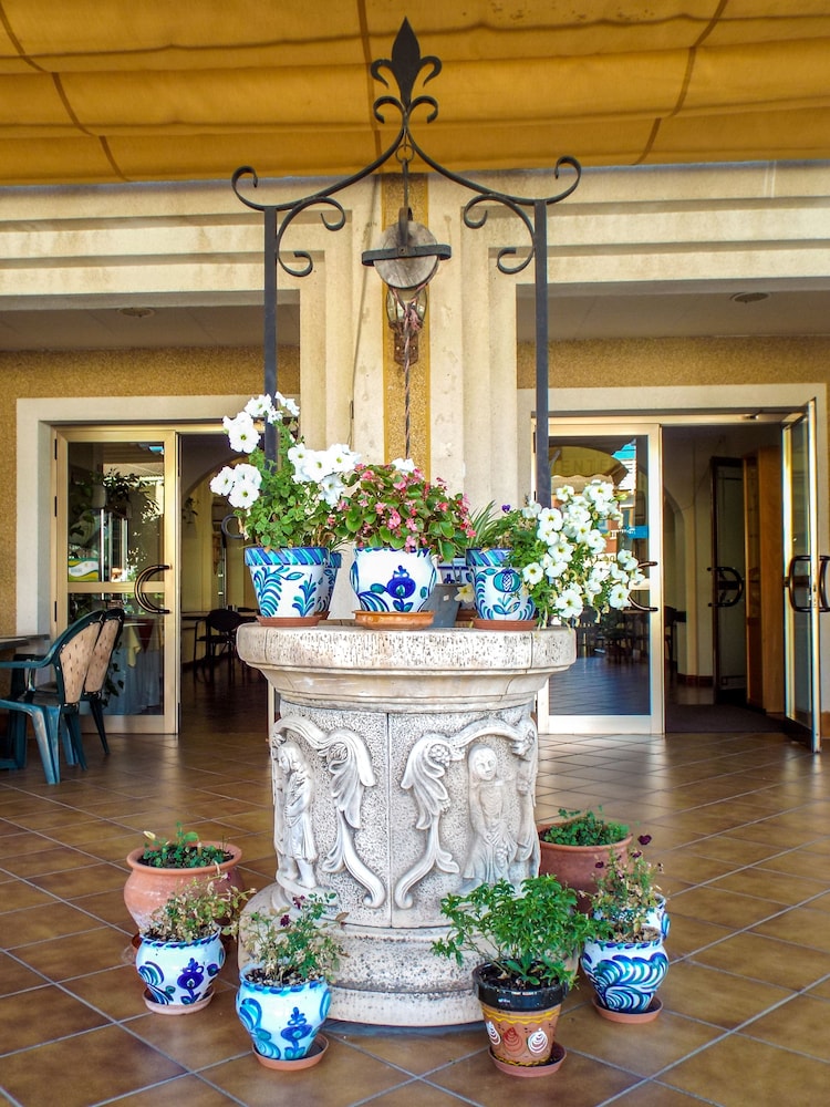 Hotel Poniente - last minute hotel in Moraleda De Zafayona