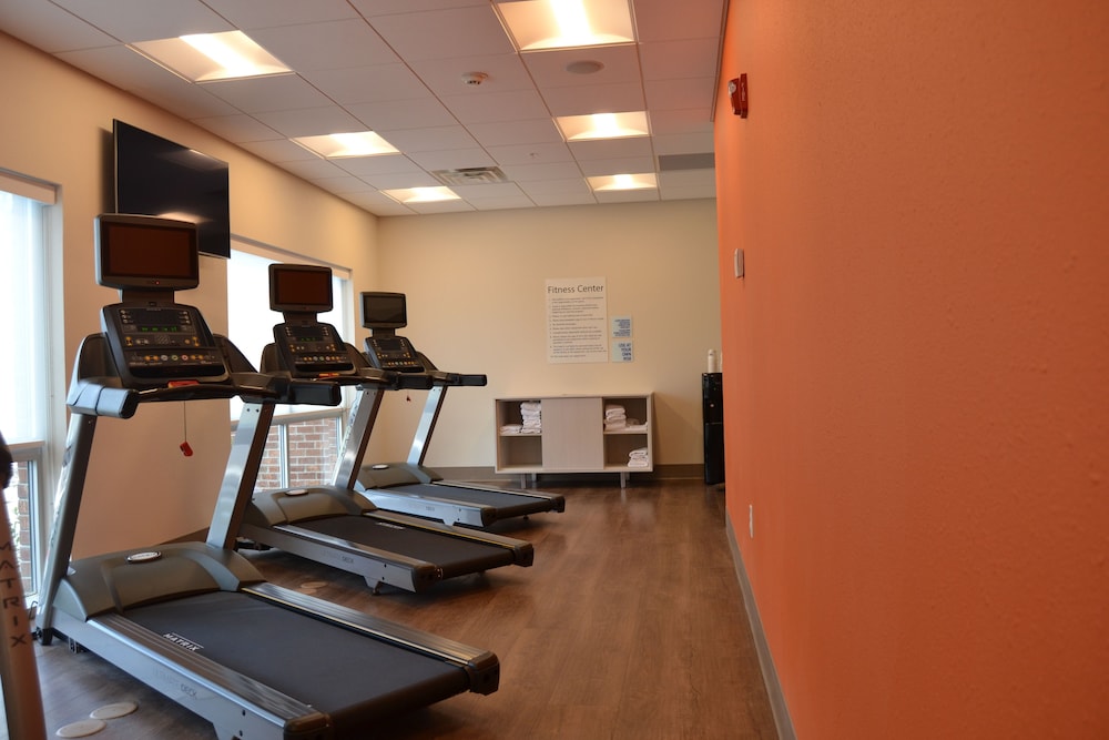 Holiday Inn Express & Suites Goodlettsville N Nashville by IHG - photo 17