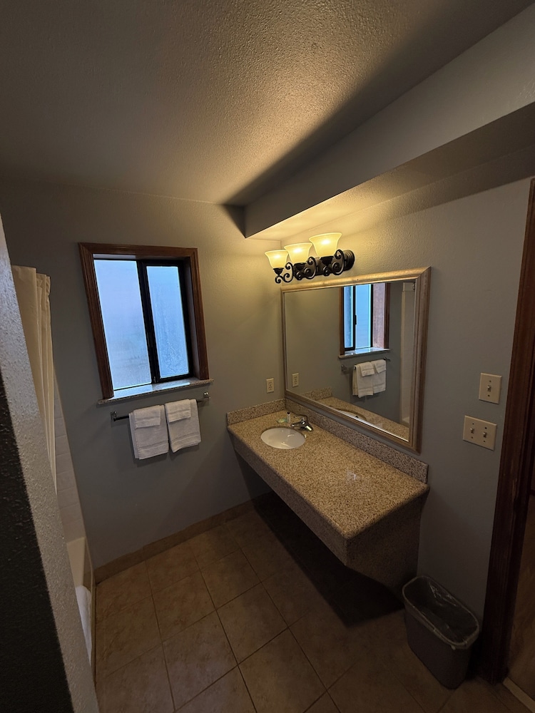 Stewart Lodge - photo 19
