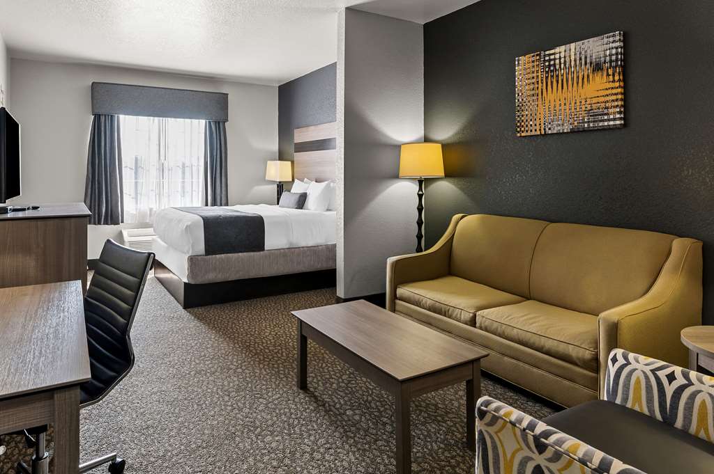 Best Western Sherwood Inn & Suites - photo 2