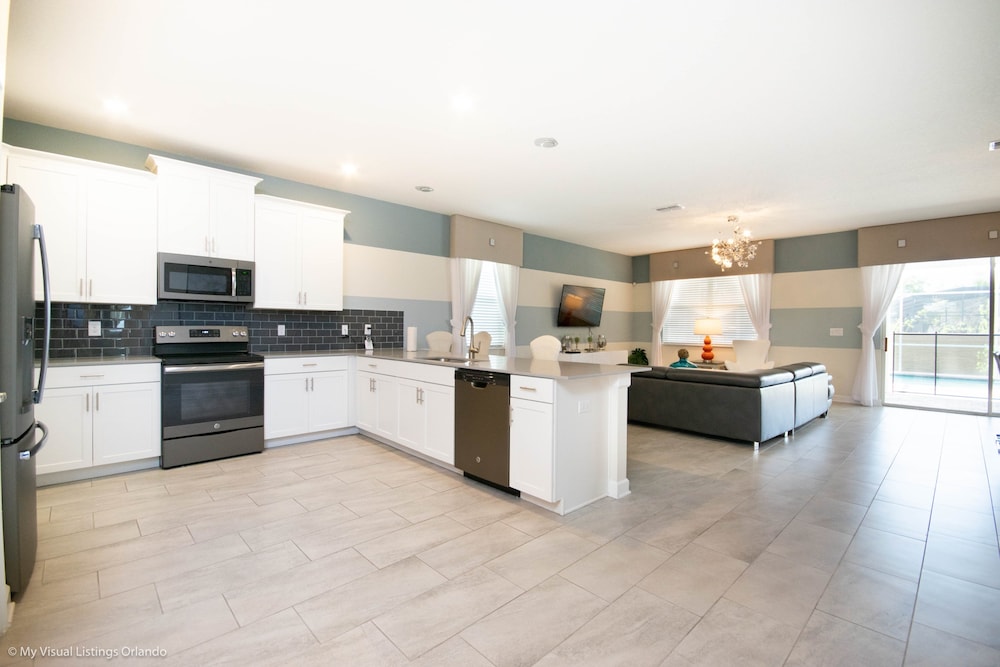 1686 Champions Gate 8 Bedroom Resort Villa Kissimmee - photo 26