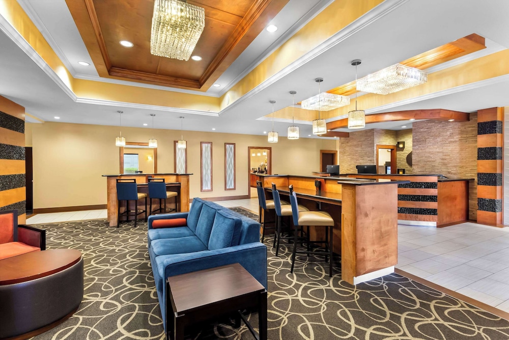 Comfort Suites at Katy Mills - photo 5