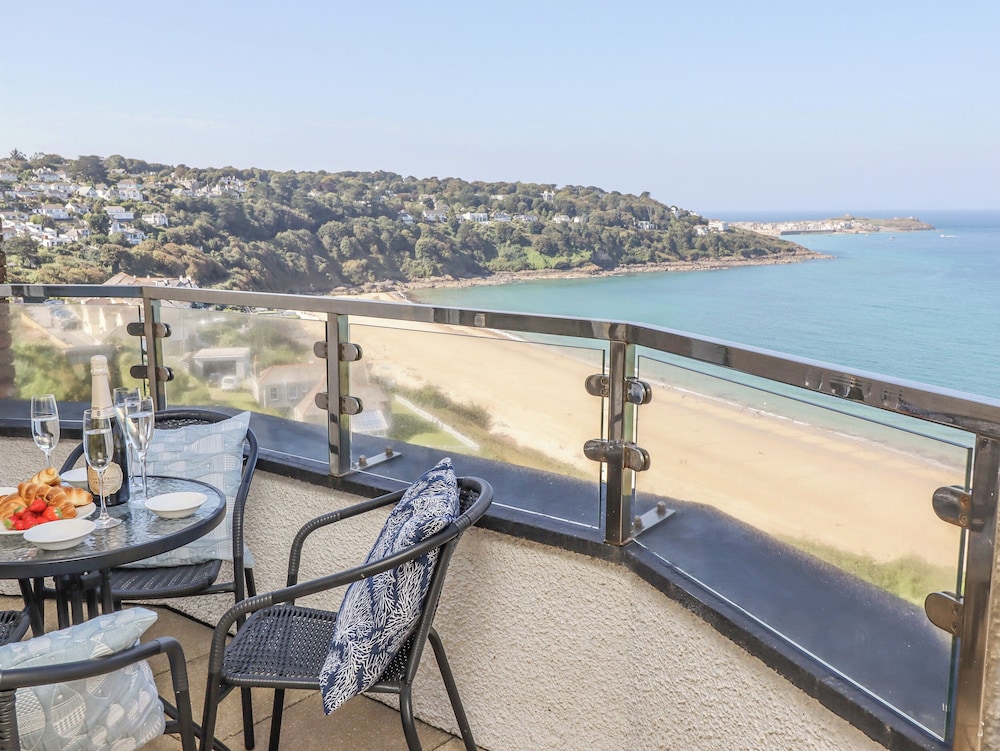 Mariners Watch — 4-Star Luxury Hotel in St Ives, United Kingdom