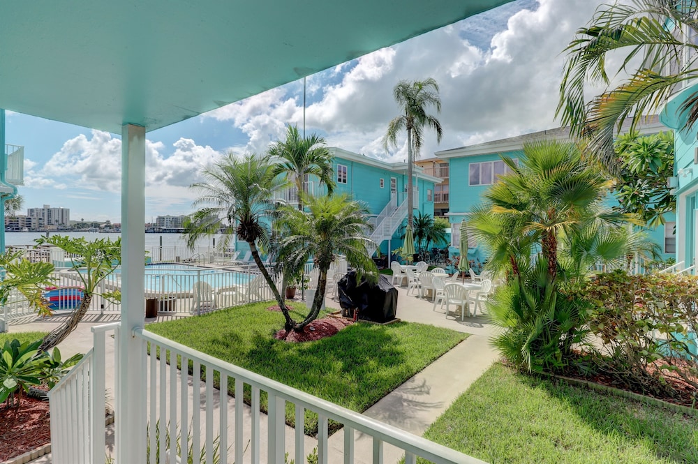Cute One Bedroom at The Coral Resort Apts by RedAwning - photo 16