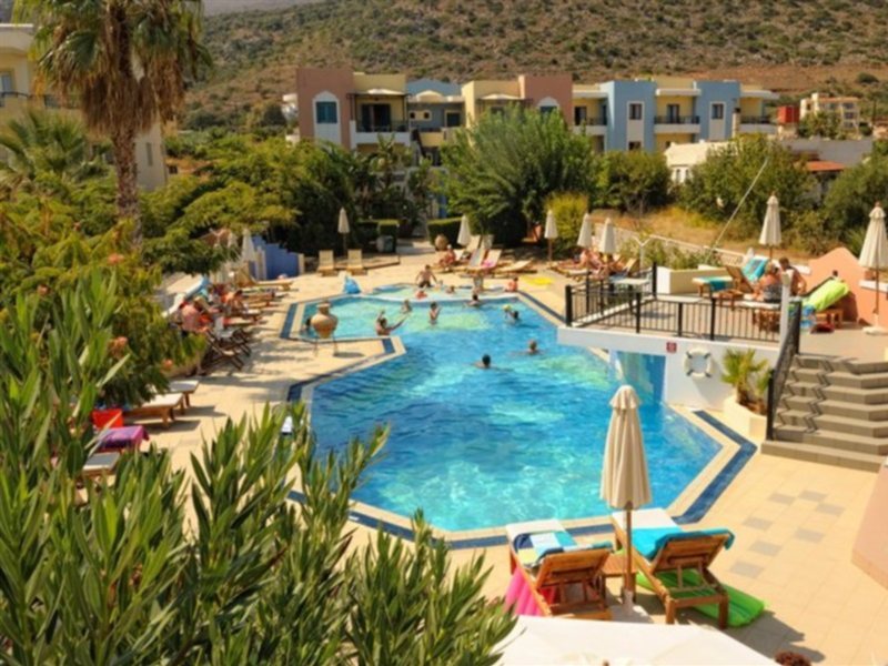 Arlekin Tango - carbon neutral hotel in Malia