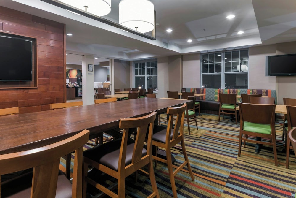 Fairfield Inn Kansas City Downtown Union Hill by Marriott - photo 23