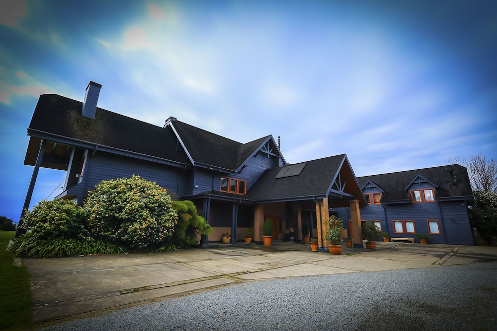 Casa Molino Hotel Boutique & Restaurant Puerto Varas — 4-Star Luxury Hotel in Puerto Varas, Chile