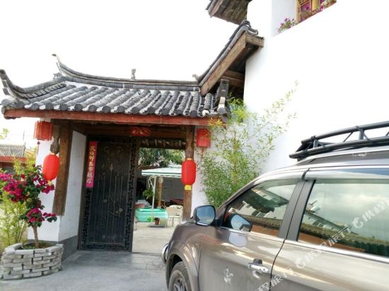 Lijiang Cherry Inn in Yulong, People's Republic of China