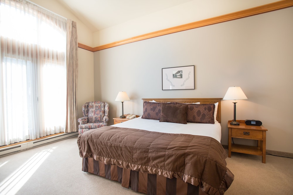 The Inn at Solitude - photo 10