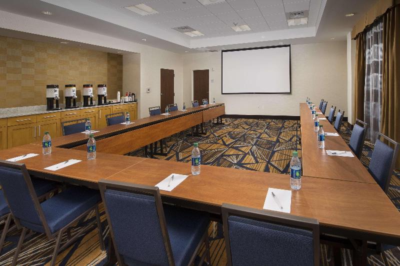 Hampton Inn & Suites Falls Church - photo 103