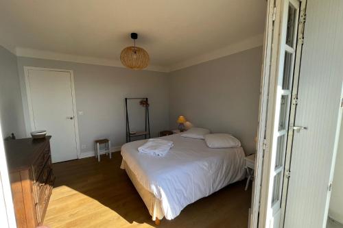 Superb apartment full of charm with terrace 2ch 5min from the lighthouse — 4-Star Luxury Hotel in Biarritz, France