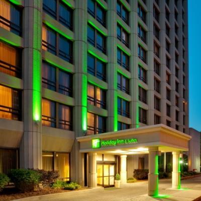 Holiday Inn & Suites Ottawa Downtown in Ottawa, Canada