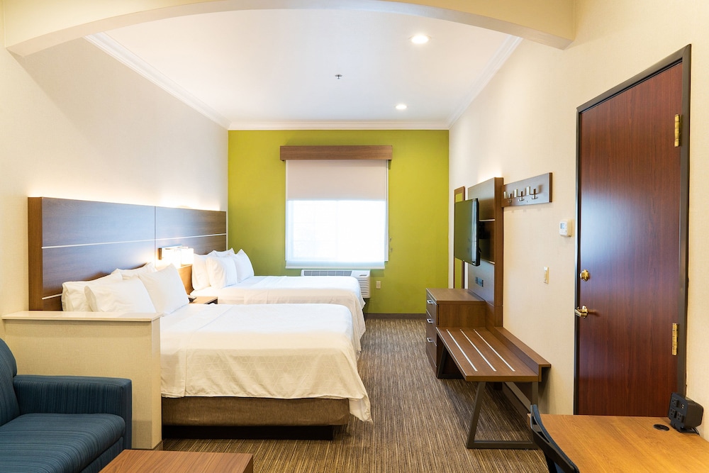 Holiday Inn Express Suites Davis University Area - photo 29