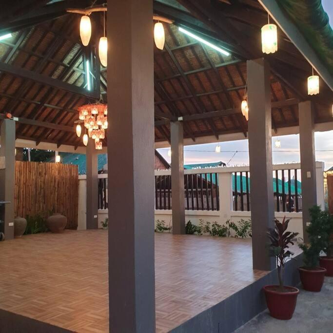 50pax private Beachfront Villa with pool — 4-Star Luxury Hotel in Nasugbu, Philippines