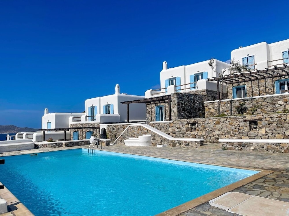 Mykonos Dot The Villas — 4-Star Luxury Hotel in Mykonos, Greece