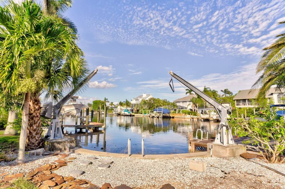 Manatee Landing - photo 24