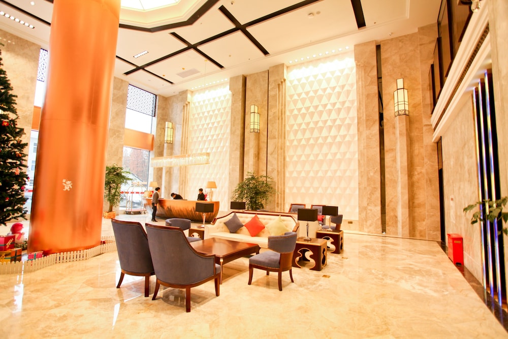 Lamtin Longwin Hotel Wuhan — 4-Star Luxury Hotel in Wuhan, People's Republic of China