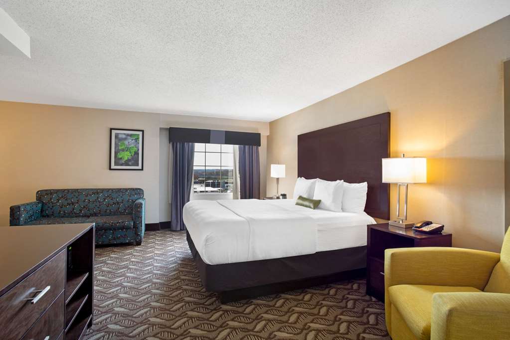 La Quinta Inn & Suites by Wyndham Springfield MA - photo 20