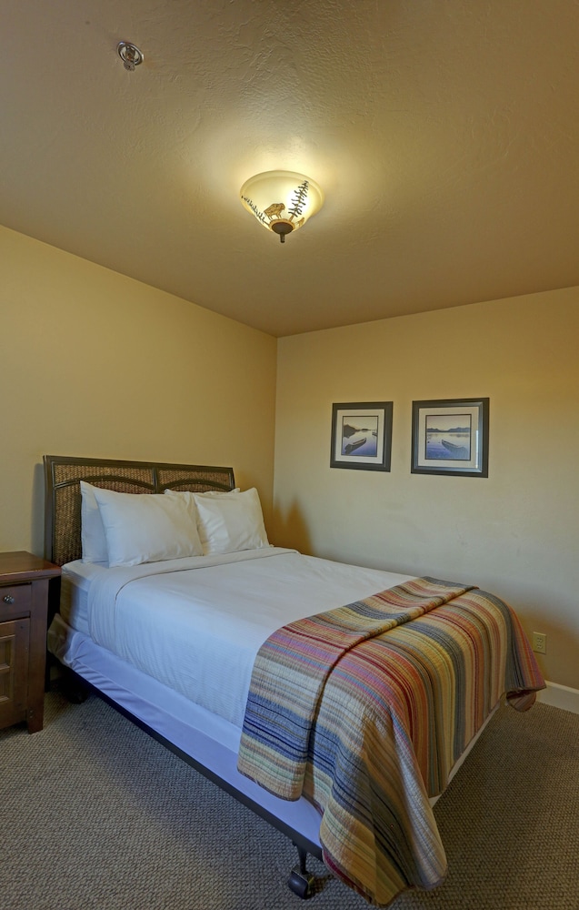 Land's End Resort - photo 41
