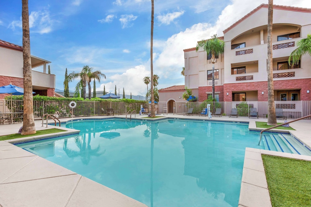 Hilton Vacation Club Varsity Club Tucson - featured photo