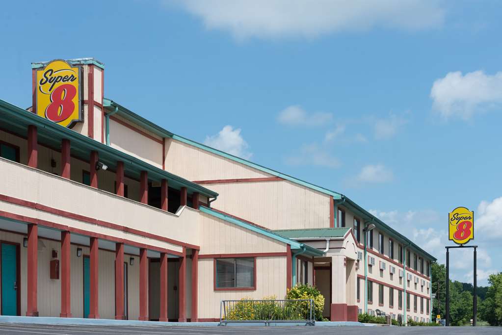 Super 8 by Wyndham Hancock MD - featured photo