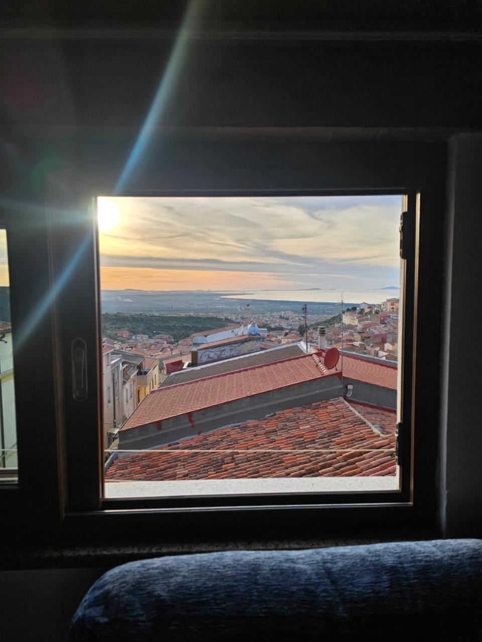 The Sun's kiss — hotel in Sennori