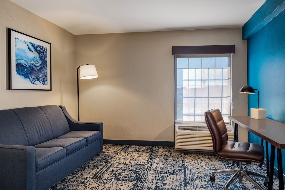 Four Points by Sheraton Greensboro Airport - photo 15
