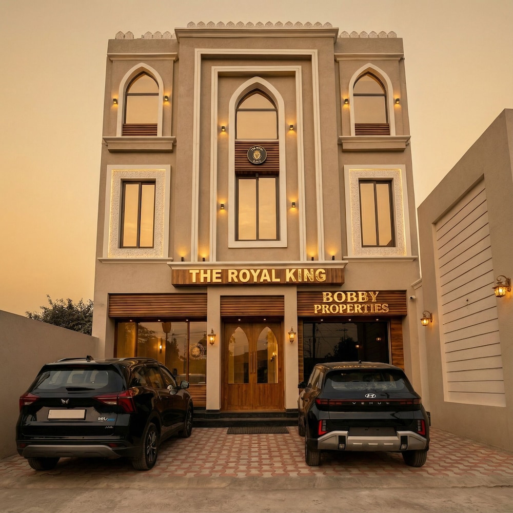 Hotel The Royal King in Ludhiana, India