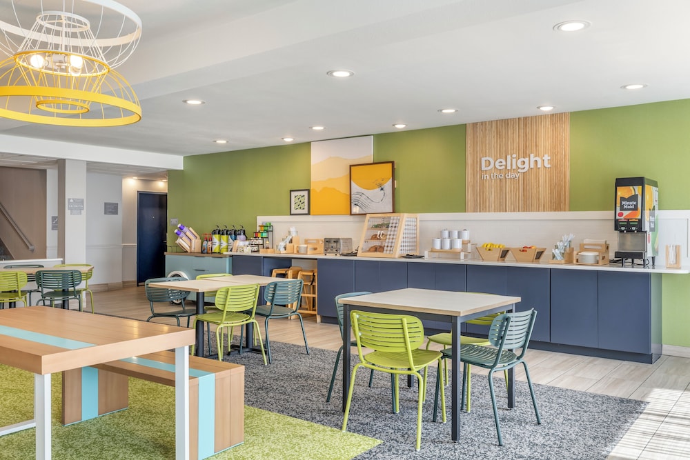 Spark by Hilton La Crosse Onalaska - photo 24