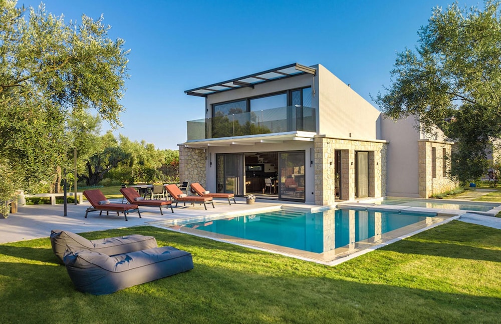 Torretta Gaia in Ligia in Lefkada, Greece