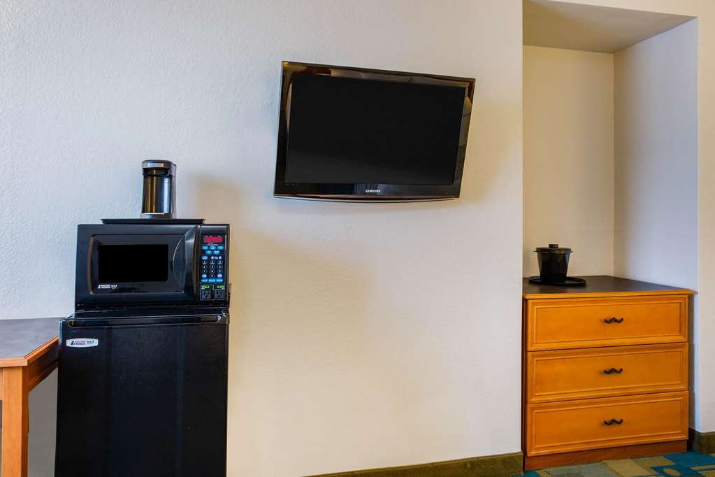 La Quinta Inn by Wyndham Norfolk Virginia Beach - photo 10