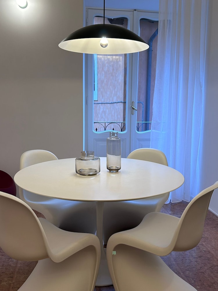 YCH Lussuoso appartamento al Colosseo — 4-Star Luxury Hotel in Rome, Italy