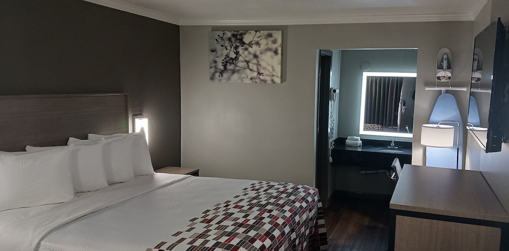 Red Roof Inn Fort Worth West - photo 9
