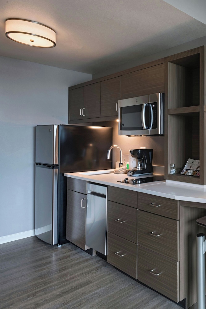 TownePlace Suites by Marriott San Diego Airport Liberty Station - photo 16
