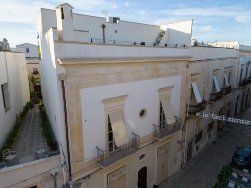 View Of The Tower Accommodation In The Historic Center And Wifi — Galatina