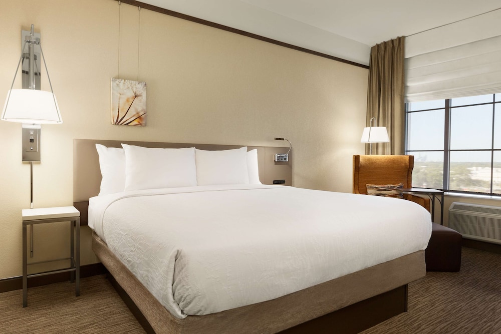 Hilton Garden Inn Charlotte SouthPark - photo 12