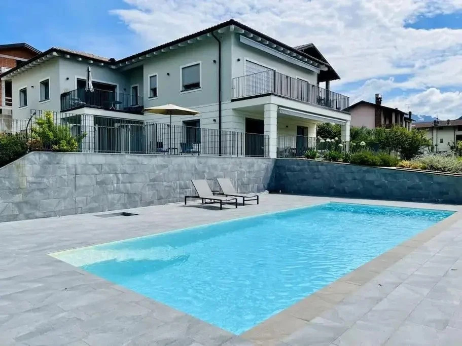 NaLia Apartment in Ossuccio — 4-Star Luxury Hotel in Ossuccio, Italy