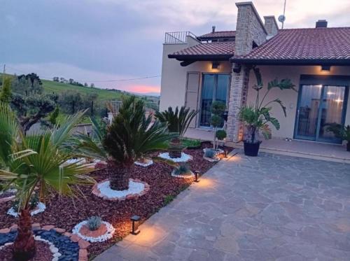 Luxury Villa Daisy — 4-Star Luxury Hotel in San Giorgio Di Pesaro, Italy