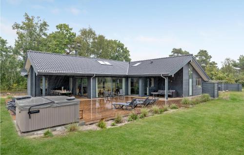 Nice Home In Nexø With Wifi — 5-Star Luxury Hotel in Nexo, Denmark