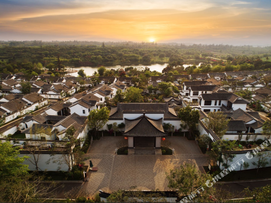 Haikou Paradise Bird Resort in Haikou, People's Republic of China