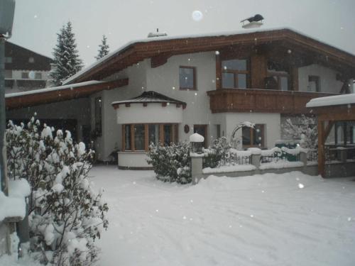 Appartements Agnes — 4-Star Luxury Hotel in Fulpmes, Austria