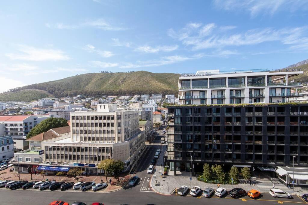Petite Apart in Sea Point 107 Flamingo