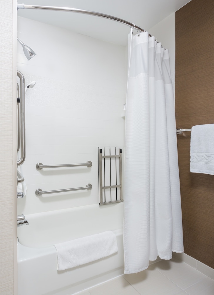 Fairfield Inn & Suites by Marriott Tyler - photo 13