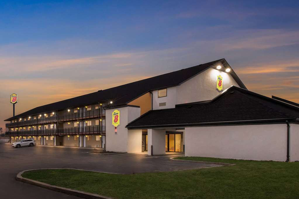 Super 8 by Wyndham Vandalia Dayton International Airport - photo 5