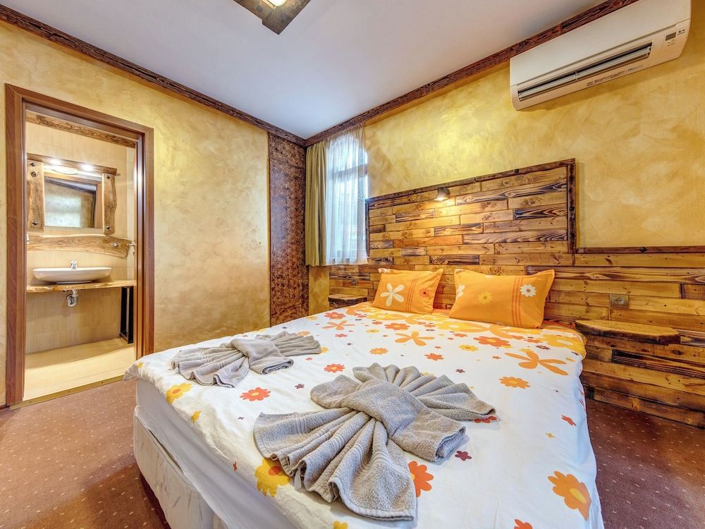 Raikovski Livadi Mountain Villas — 4-Star Luxury Hotel in Smolyan, Bulgaria