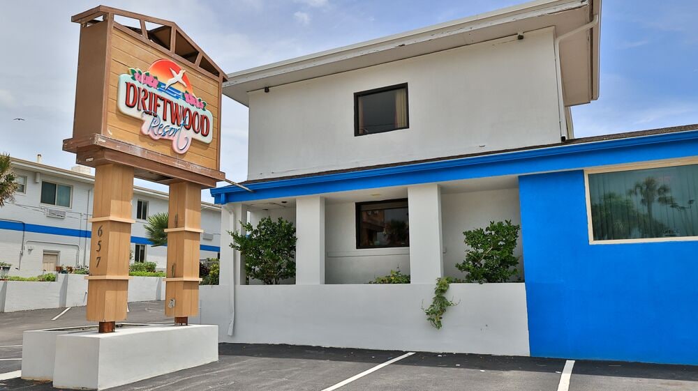Driftwood Beach Motel - featured photo