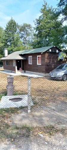 Vikendica Sofia - carbon neutral hotel in Zagubica