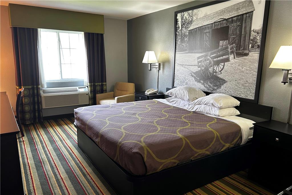 Super 8 by Wyndham Mound City - photo 11