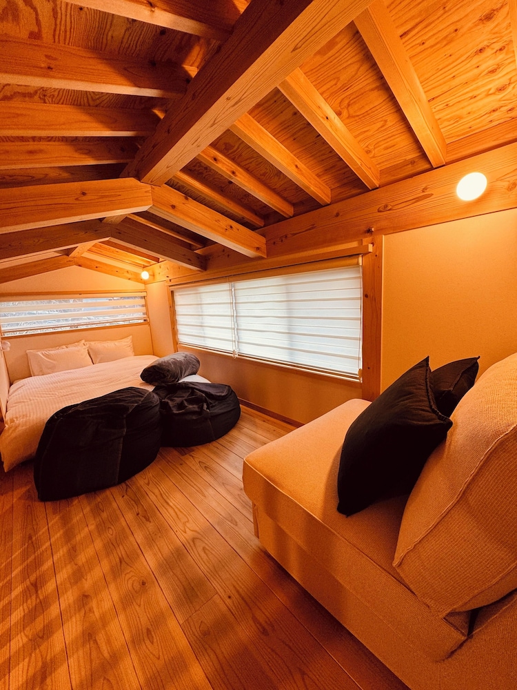 Crossfit Otoyo Strength Tiny House Free Firepit Bbq Grill Gym — 4-Star Luxury Hotel in Nankoku, Japan