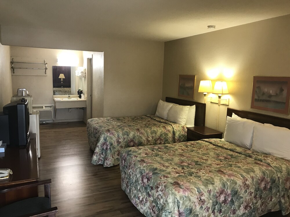 Holiday Motel Berea - photo 11